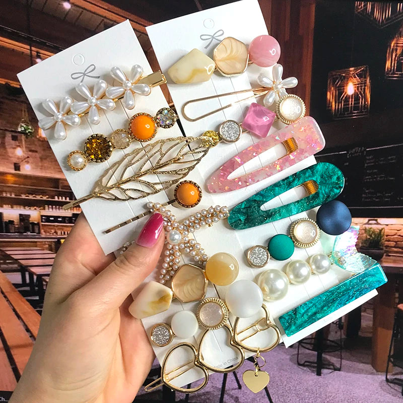 2022 Pearl Crystal Hair Clips Set