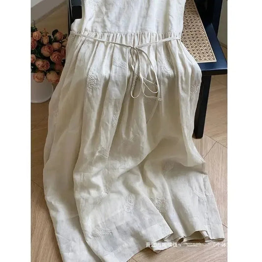 Elegant Waist-Cinching Dress